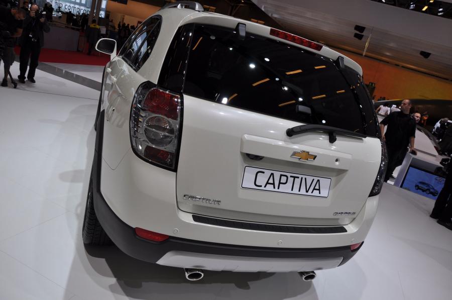  Chevrolet Captiva 2011 года  (фото 17 из 24)